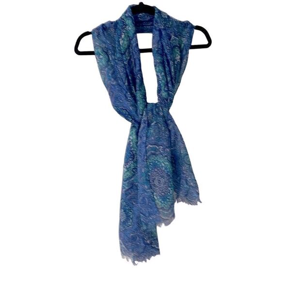 Large blue and aqua medallion pattern long rectangle scarf - Picture 9 of 10